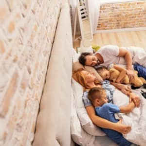how bedtime storis helps to children sleep